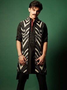 Sky Force Actor Veer Pahariya&rsquo;s Trendy Gen-Z Fashion Looks