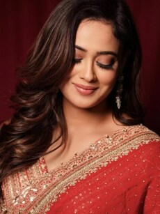 Shweta Tiwari is all about desi glam in these 10 pictures