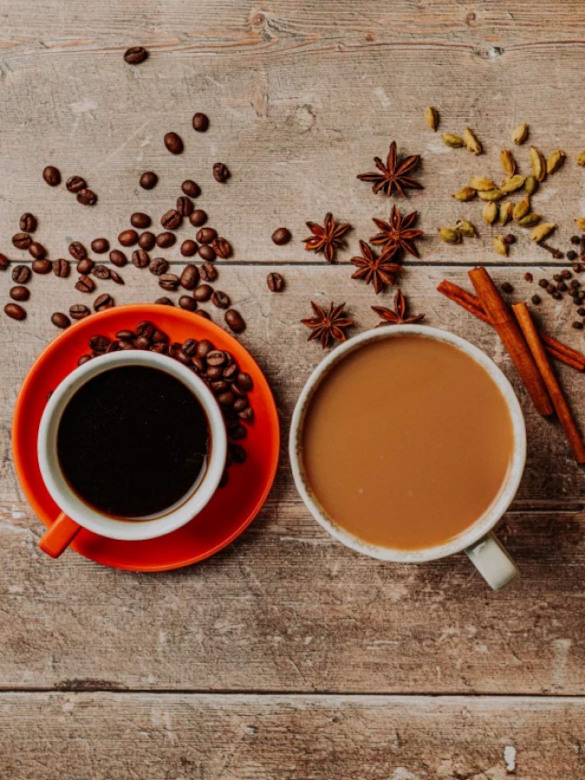 चहा-कॉफी नव्हे, ‘या’ पेयांनी करा दिवसाची सुरुवात; आजारपण राहील दूर!