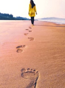 Exercise tips: 10 health benefits of walking, the best exercise to stay fit