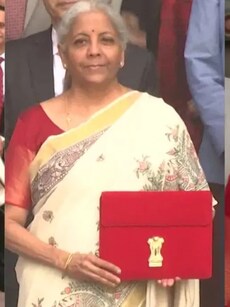 Nirmala Sitharaman&rsquo;s budget day saree: White Kasavu