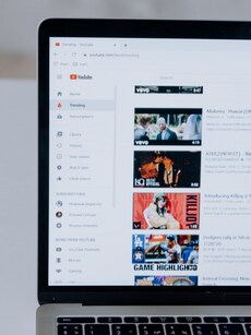 10 Laziest Ways to Make Money Online With YouTube