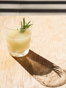 9 benefits of rosemary water, best herb for your hair and heart