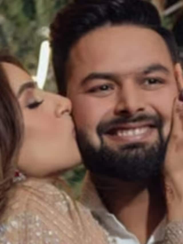 Cricketers Attend Rishabh Pant Sister's Wedding: Dhoni and Shaw Attend