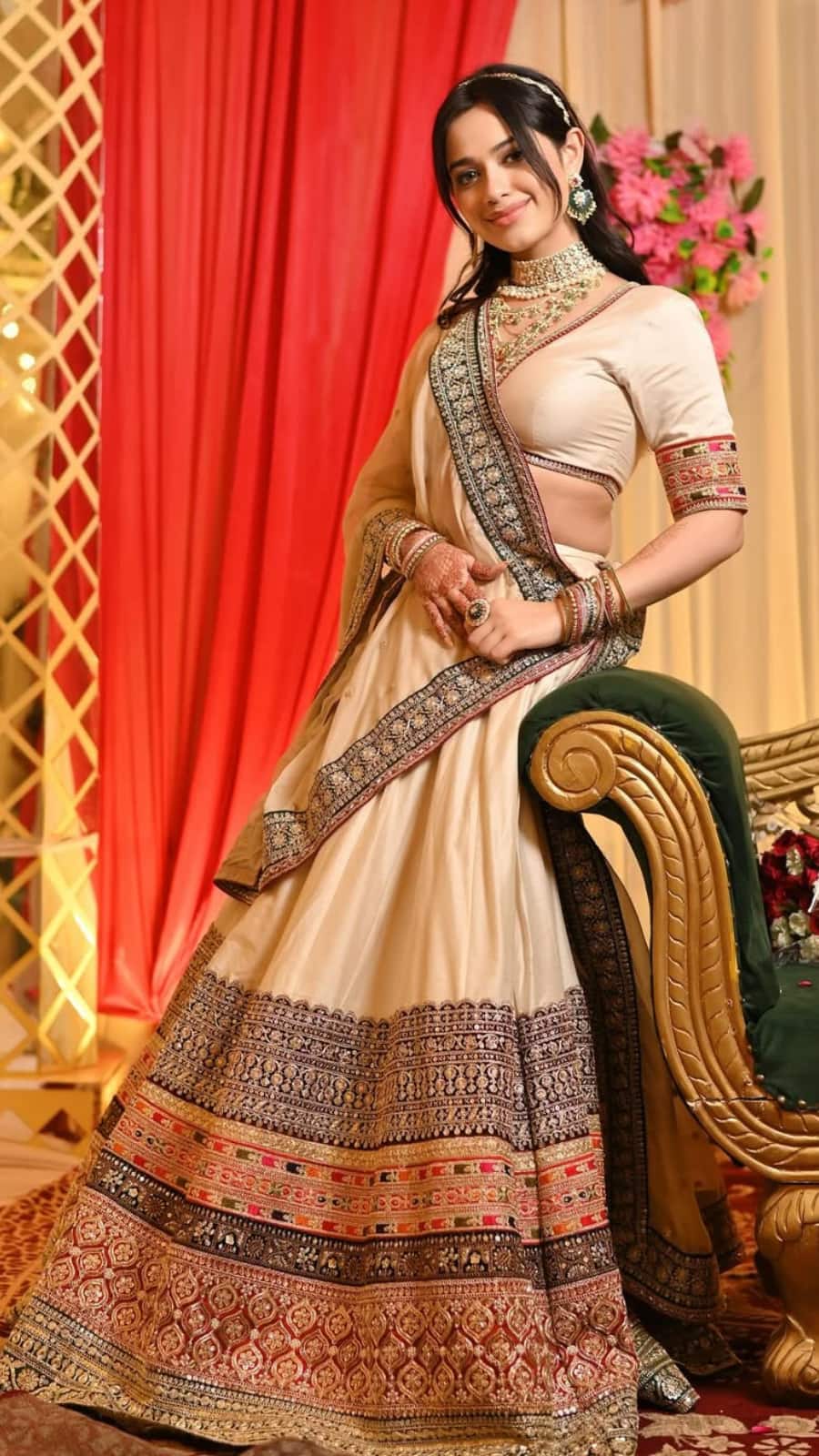 Jannat Zubair: Take inspiration from her 10 shaadi-ready outfits