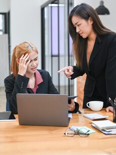 10 Lazy Mistakes That Can Ruin Your Professional Image