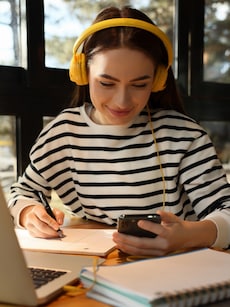 9 Smart Hacks to Learn Any Language Quickly