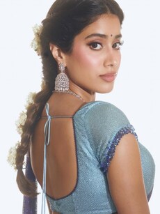 Jahnvi Kapoor celebrates Vishu, take a look at her Tamil roots