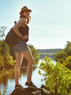 4 Zodiac Signs That Take Life as It Comes