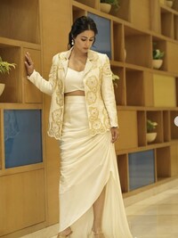 7 Times Hina Khan Wowed Fans in Glamorous Outfits 7 Times Hina Khan Wowed Fans in Glamorous Outfits