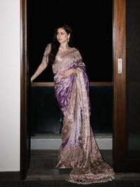 Hania Aamir-inspired Bridesmaid Outfit Ideas for Wedding Season Hania Aamir-inspired Bridesmaid Outfit Ideas for Wedding Season