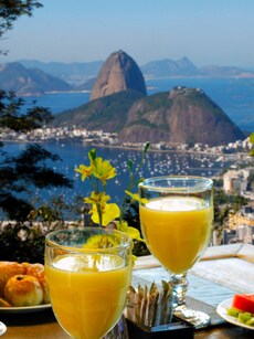 Top 10 Trending Summer Destinations for 2025