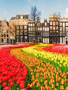 9 Last-Minute Spring Escapes in Europe You Can’t Miss in 2025