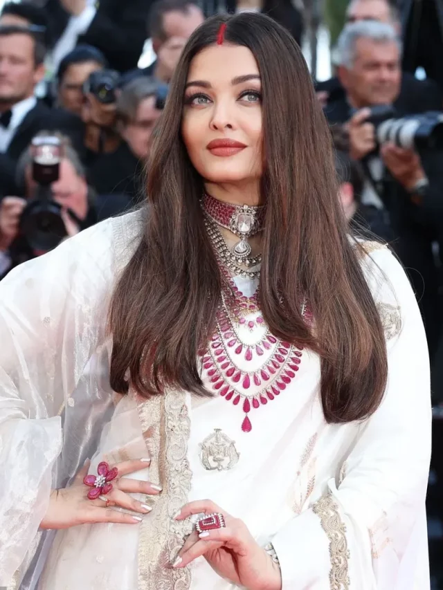 Aishwarya Rai slays Cannes 2025 in Kadwa Banarasi saree