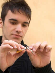 Quit smoking: 10 parenting tips to help children stop smoking