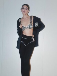 Jacqueline Fernandez’s risqué fit: Brooch bra top, brief leggings