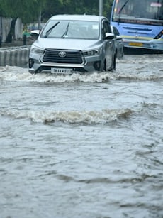 4 weather apps to download for rainfall and heatwave alerts