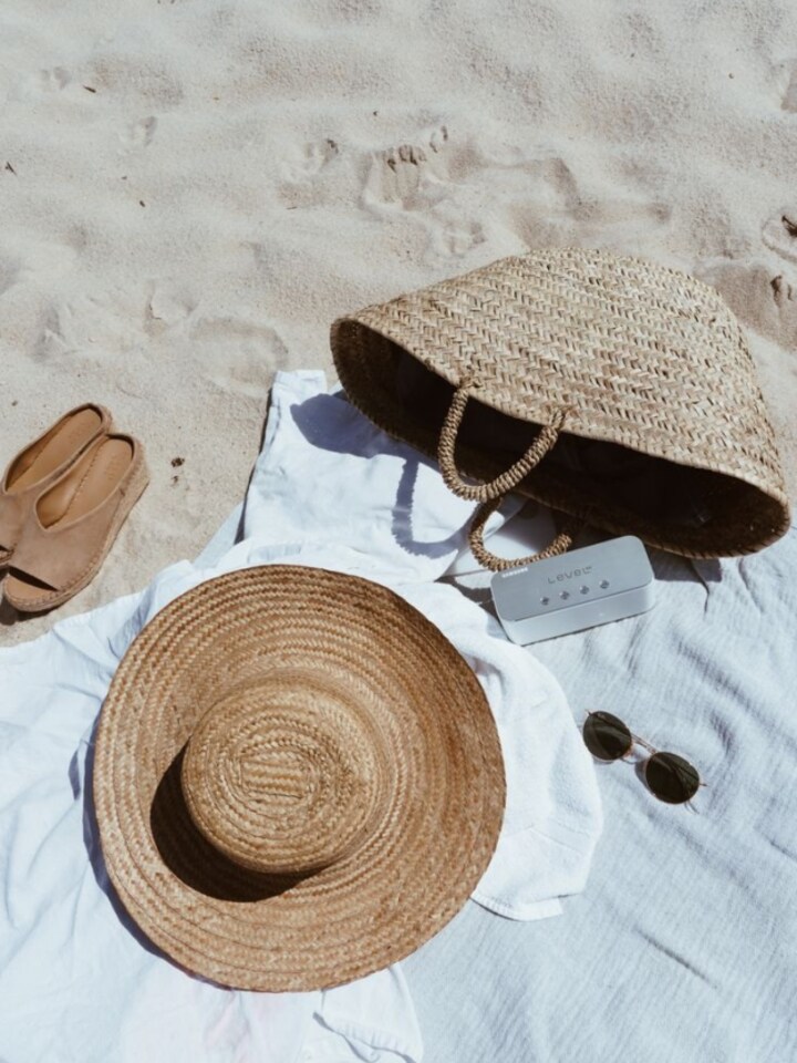 Beach vibes: 10 essentials for a fun day at the beach