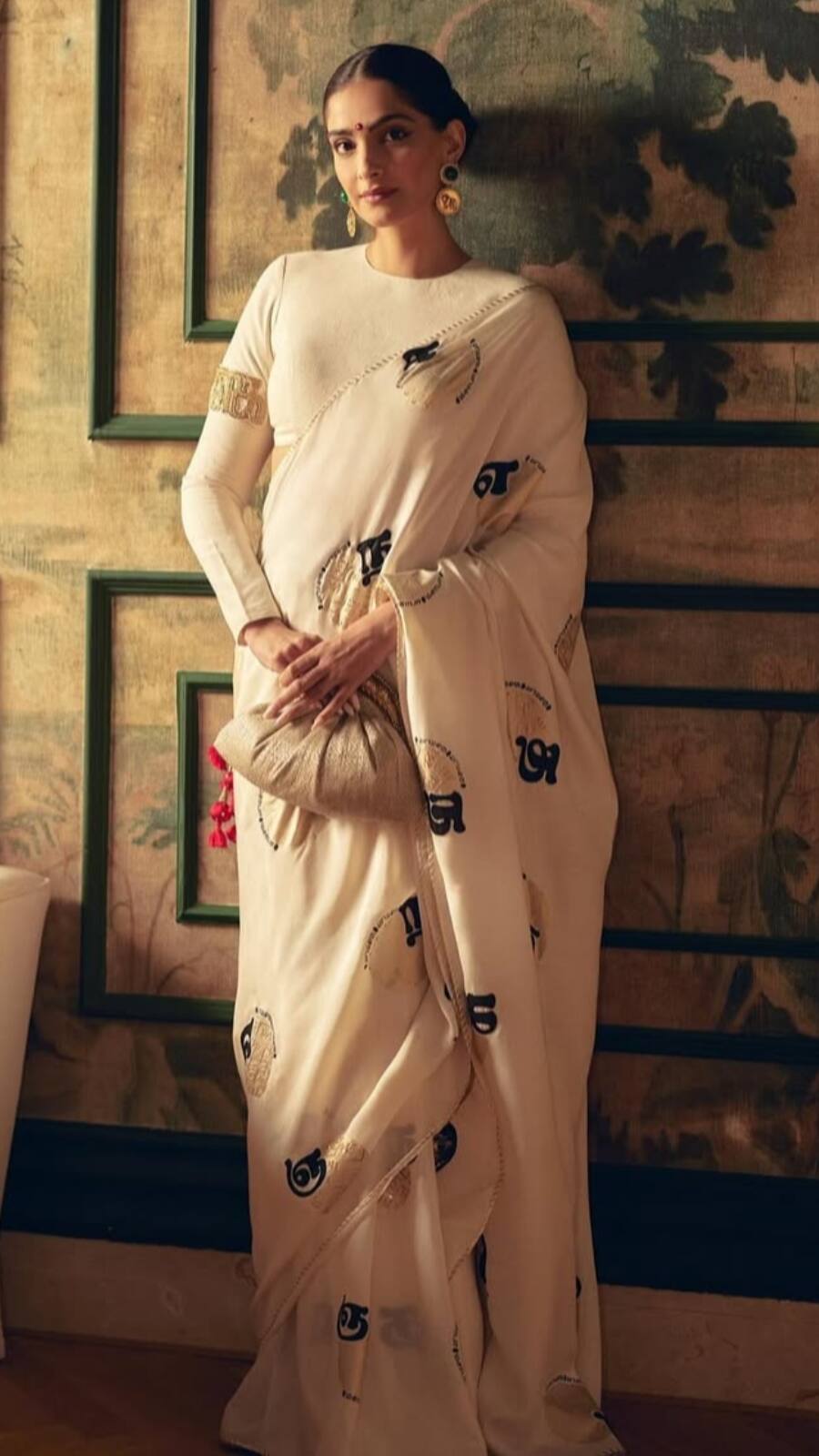 Happy Birthday Sonam Kapoor: The Ultimate Style Muse Happy Birthday Sonam Kapoor: The Ultimate Style Muse