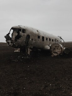 10 of the Deadliest Plane Crashes in History