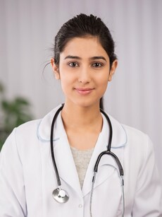 5 Alternatives for Medical Aspirants Who Couldn&rsquo;t Clear NEET 2025