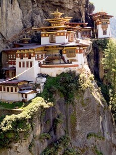 10 Places Fighting Climate Change You Must Visit in 2025