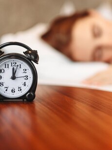 Deep sleep and skin health: 10 reasons to fix your sleep schedule