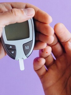 Control blood sugar naturally with these 10 home remedies
