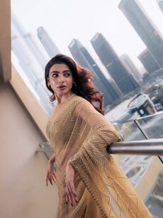 Samantha Ruth Prabhu shines in a golden saree at Dubai event