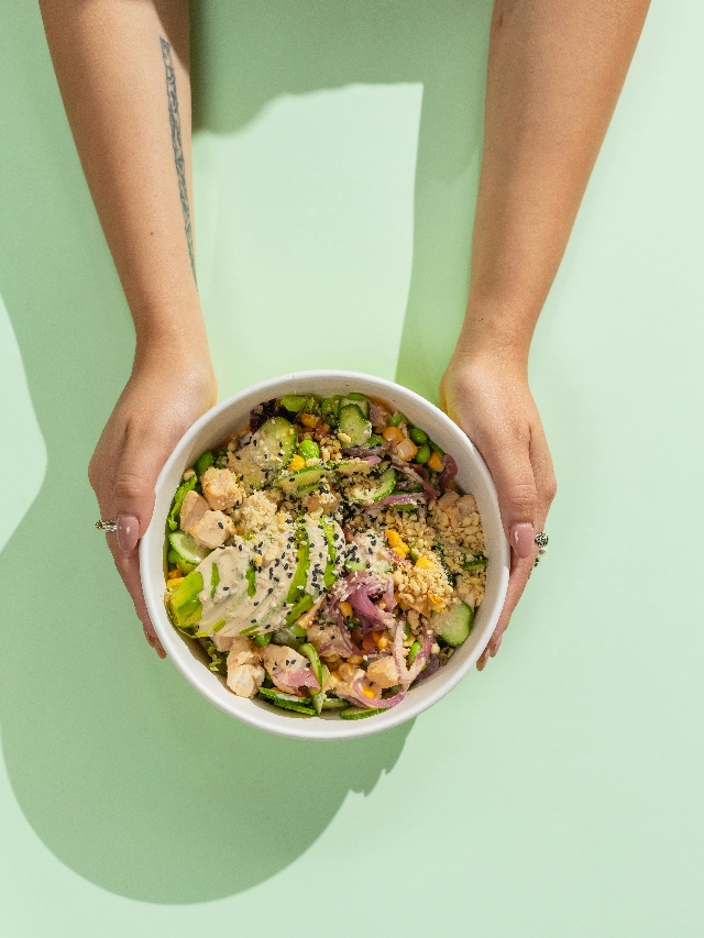 Healthy Mediterranean Quinoa Bow Recipe