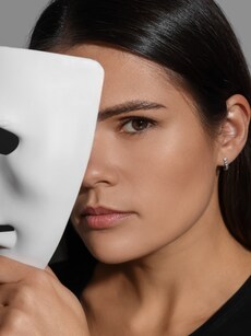 Top 5 Two-Faced Zodiac Signs You Can’t Fully Trust