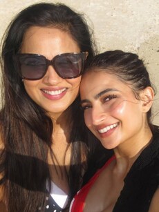 Shweta and Palak Tiwari’s stylish escape to Mauritius