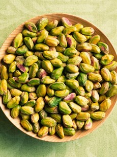10 Ways Eating Pistachio Improves Overall Health