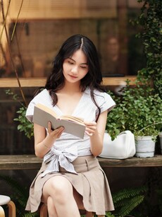 10 Books More Addictive Than Your Phone