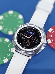 8 point review of Samsung Galaxy Watch Series8 Classic