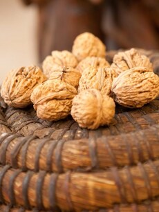 10 health benefits of walnuts, superfoods for your heart and hair