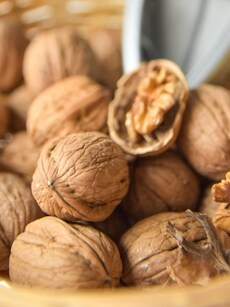 10 health benefits of walnuts: Superfoods for your heart, brain