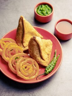 Samosas, jalebis are bad? These 8 foods too need health warning