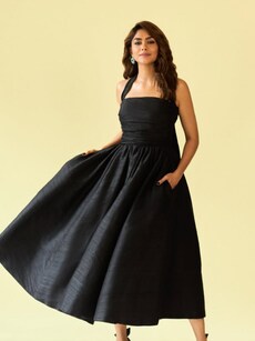 10 Best Date Night Dresses Featuring Mrunal Thakur