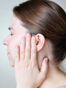Ear infections: Causes, symptoms and cure for Otitis Media