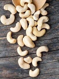 প্রতিদিন কাজু খেলে কমবে ট্রাইগ্লিসারাইড, হার্ট থাকবে ফিট!