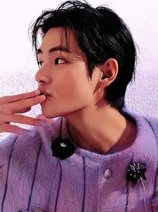 Top 10 most-followed male K-Pop idols on Instagram