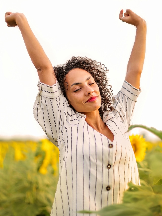 8 Positive Quotes To Brighten Your Day