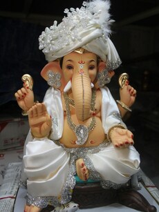 Ganesh Chaturthi 2025: 10 Best Prasad to Offer Lord Ganesha