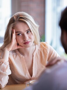 5 Clear Signs Your Partner is Losing Interest in You