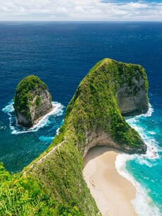 7 Hidden Beaches in Indonesia for a Peaceful Coastal Escape