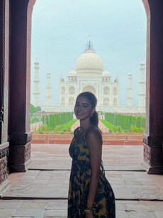 9 Easy Travel Photography Tips for Stunning Shots in Crowded Places