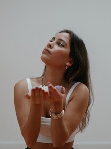 12 Powerful Healing Stones and Their Uses