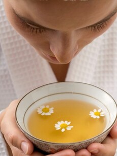 10 health benefits of Chamomile tea for better sleep and more