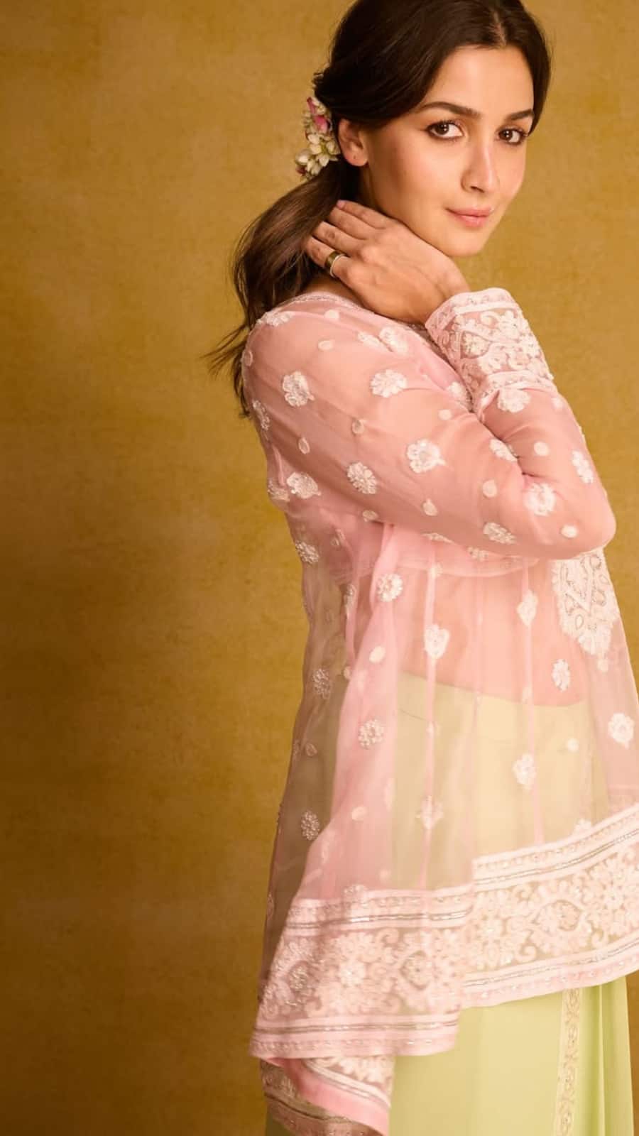 open lace back dress Alia Bhatt In Blush Pink Block Printed Kota Kurta Set SMALL